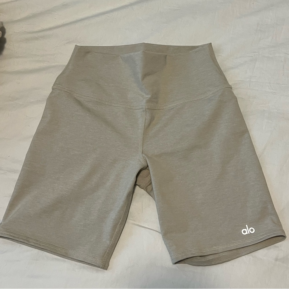 Alo Yoga Airbrush Bike Short